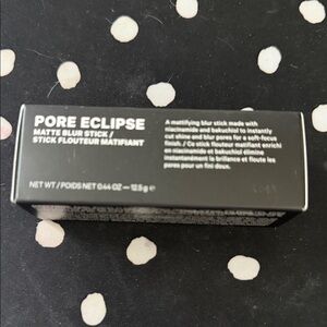 Pore Eclipse Matte Blur Stick